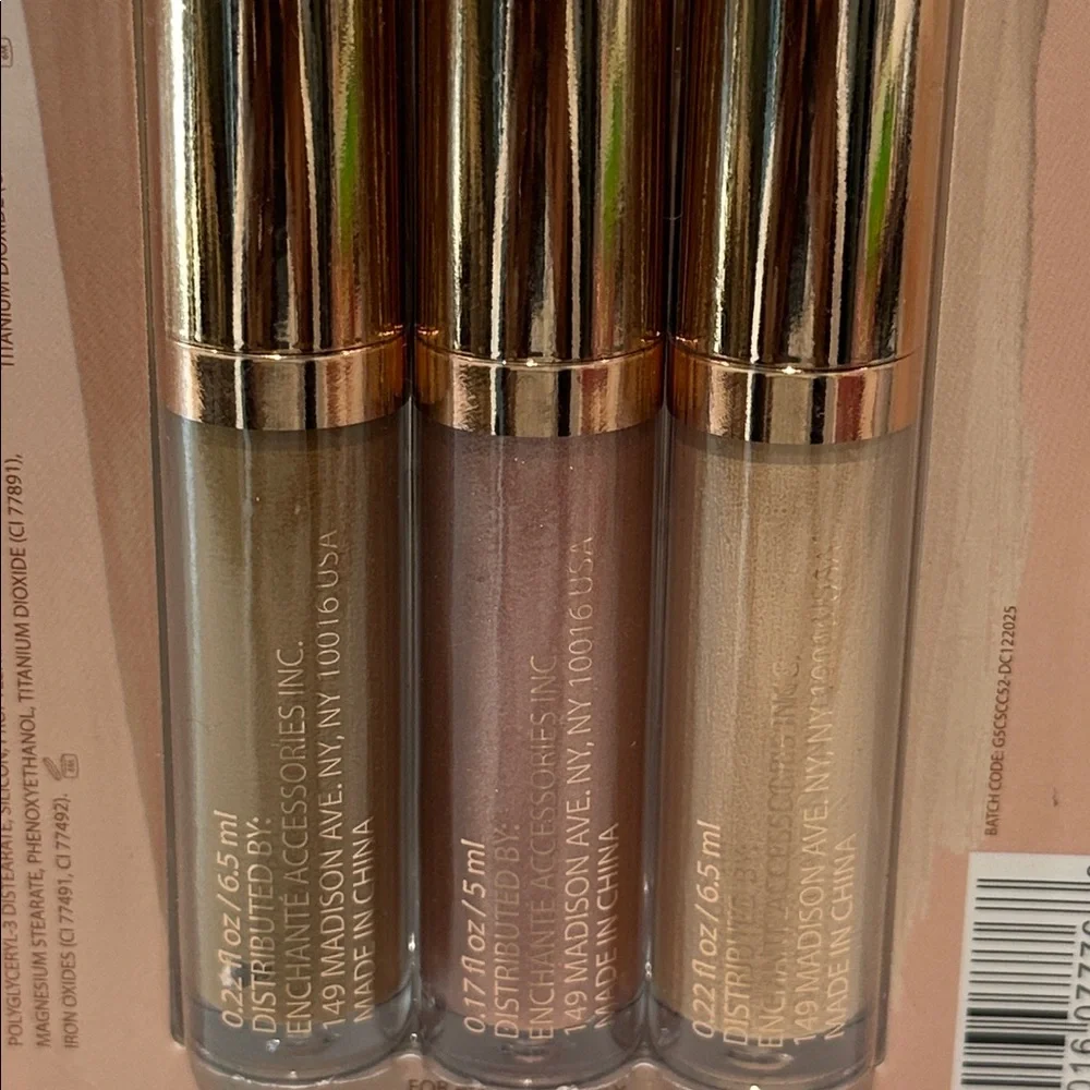 Ellen Tracy Complexion Trio in Concealer, Highlighter and Contour.